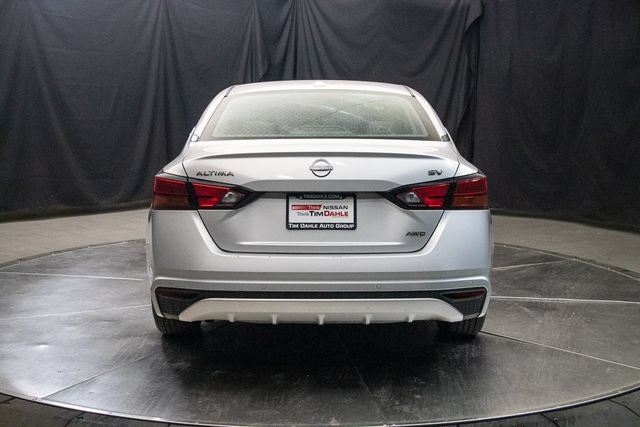 Used 2024 Nissan Altima 2.5 SV AWD/4WD image 12