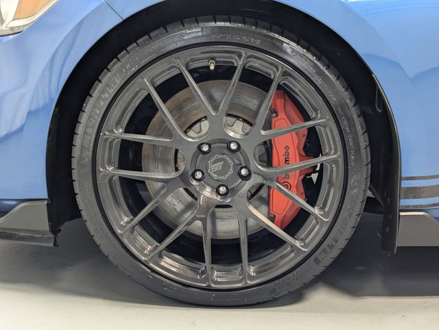 Used 2019 Ford Mustang Shelby GT350 w/ Technology Package RWD image 32