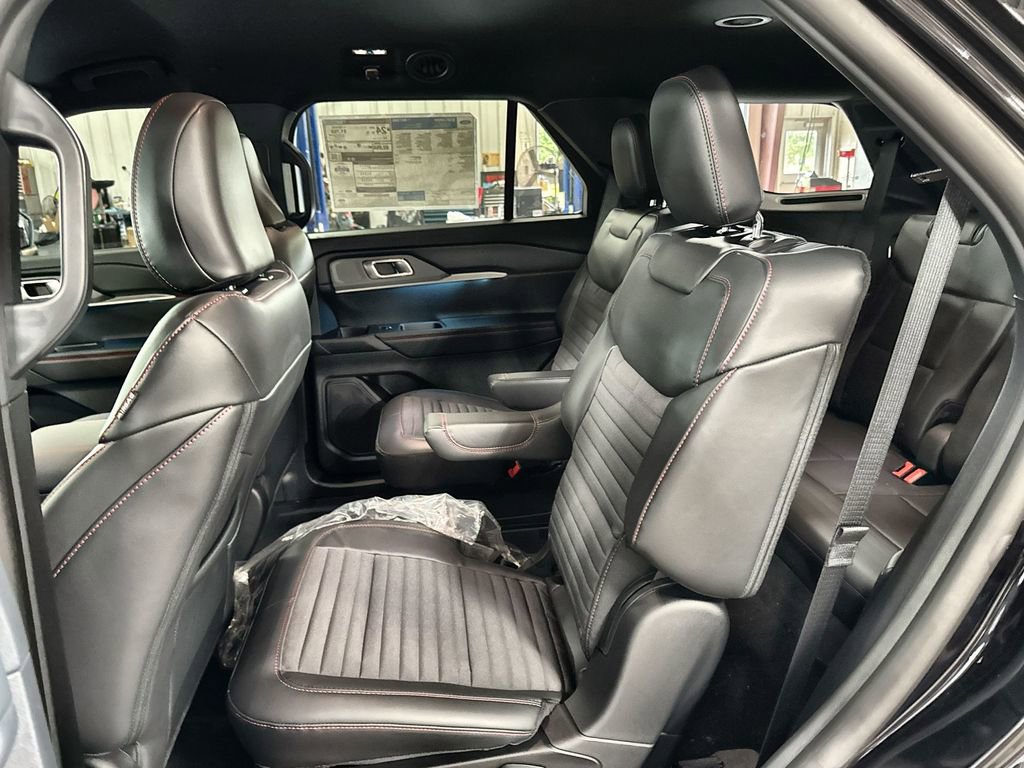New 2026 Ford Explorer ST-Line RWD image 25