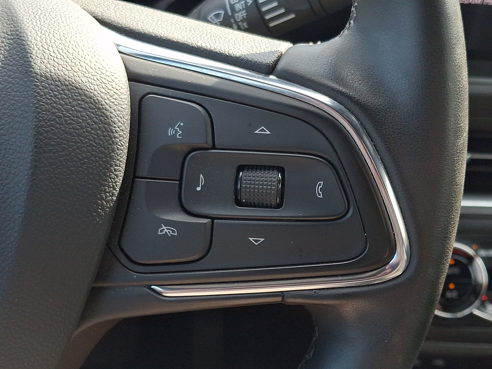 Used 2025 Buick Envista Preferred w/ Convenience I Package FWD image 22