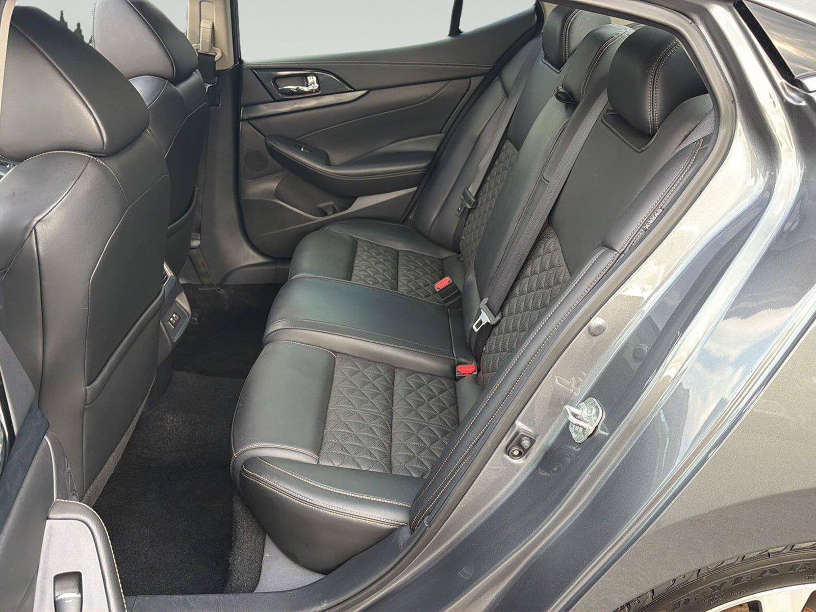 Used 2019 Nissan Maxima Platinum w/ Sport Mat Group FWD image 21