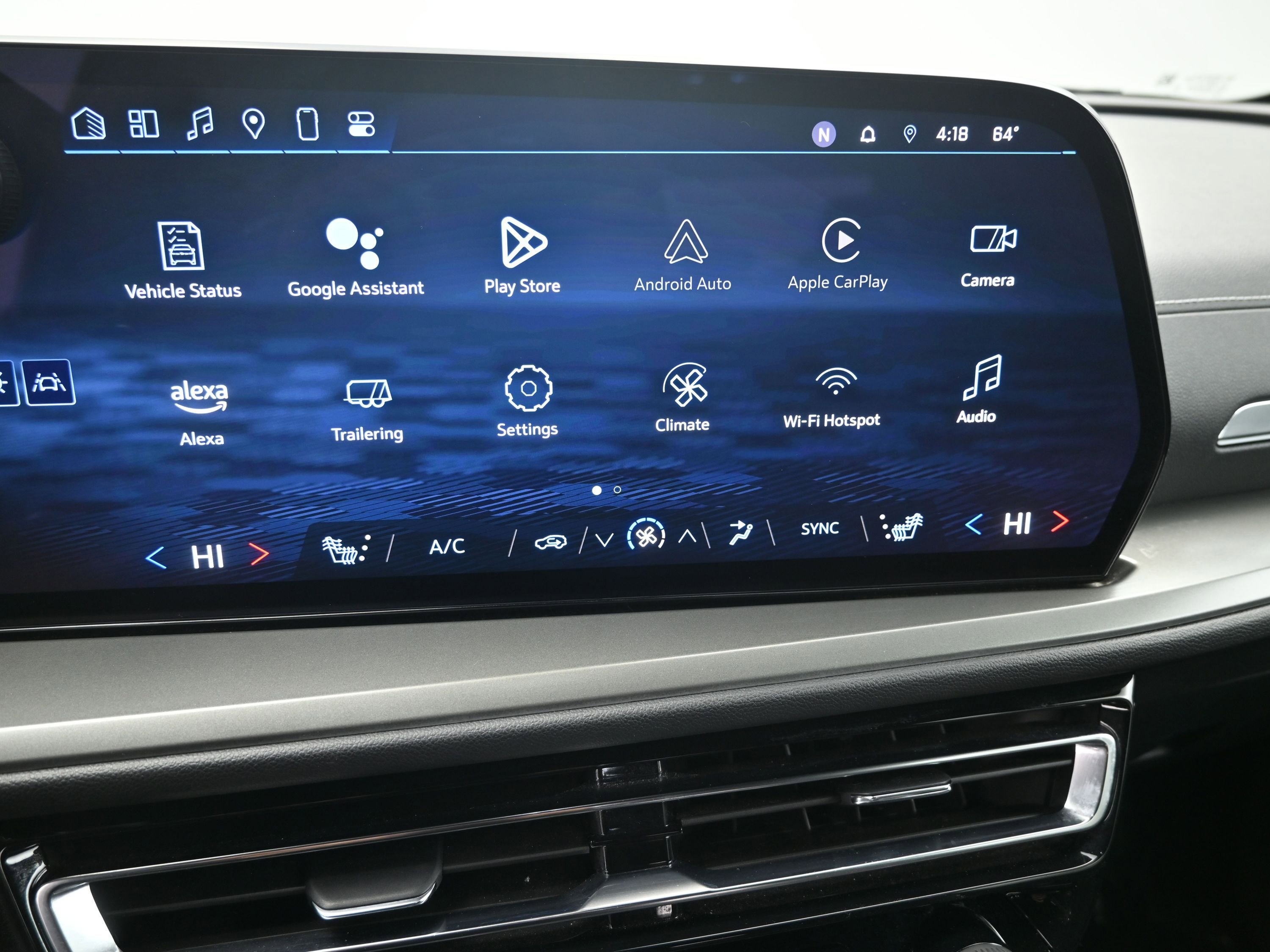 Used 2025 Chevrolet Traverse LT image 15