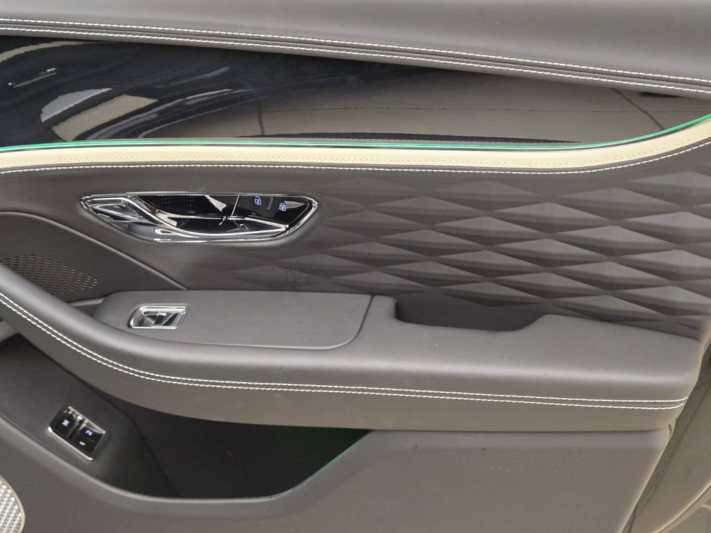 Certified 2024 Bentley Flying Spur W12 AWD/4WD image 26