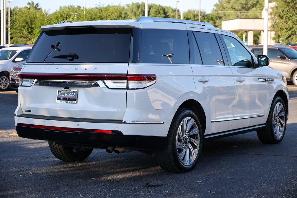 Used 2022 Lincoln Navigator Reserve AWD/4WD image 29
