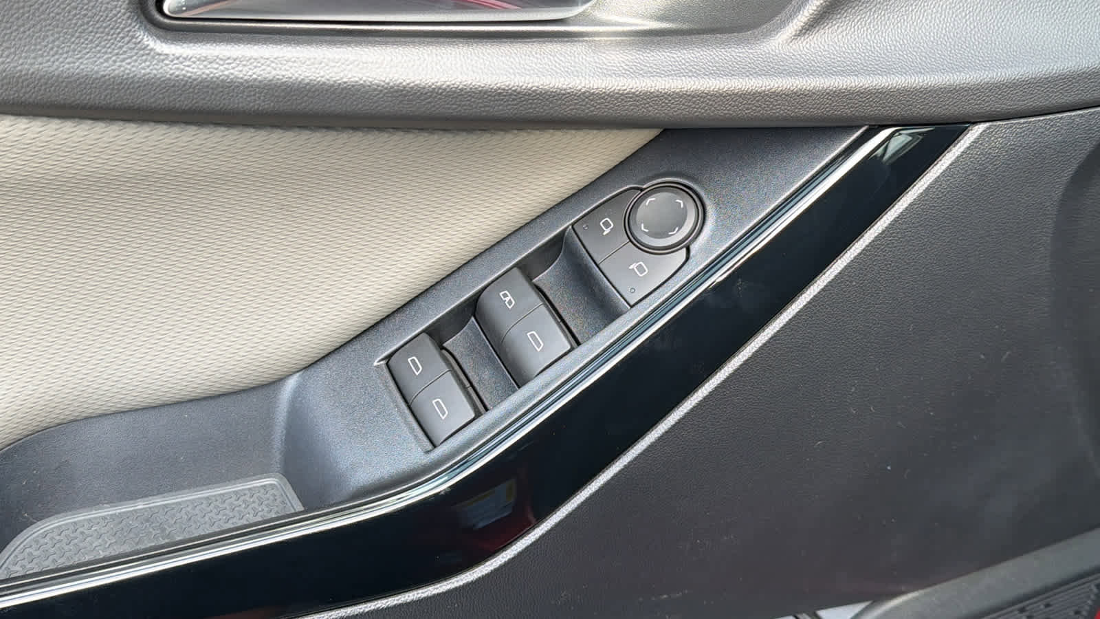 New 2026 Chevrolet Equinox LT w/ Convenience Package II image 22