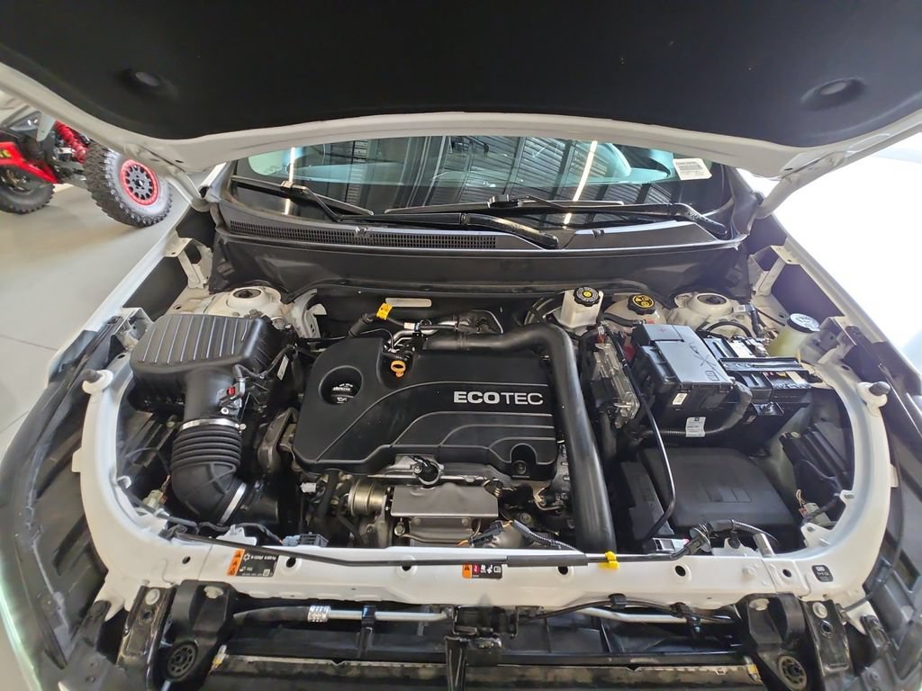 Used 2020 Chevrolet Equinox Premier FWD image 24
