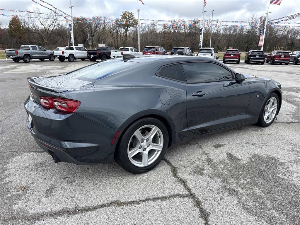 Used 2021 Chevrolet Camaro LT image 5