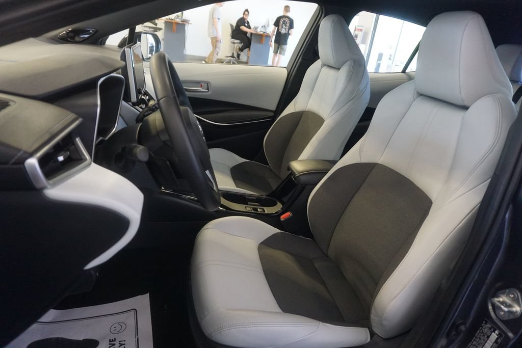 Certified 2025 Toyota Corolla XSE FWD image 18