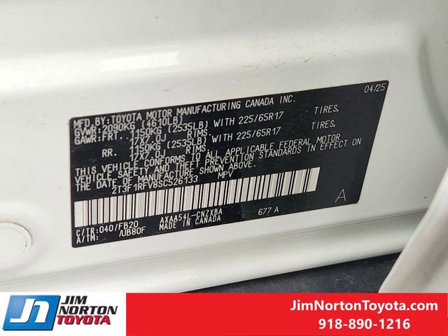 Used 2025 Toyota RAV4 LE image 33