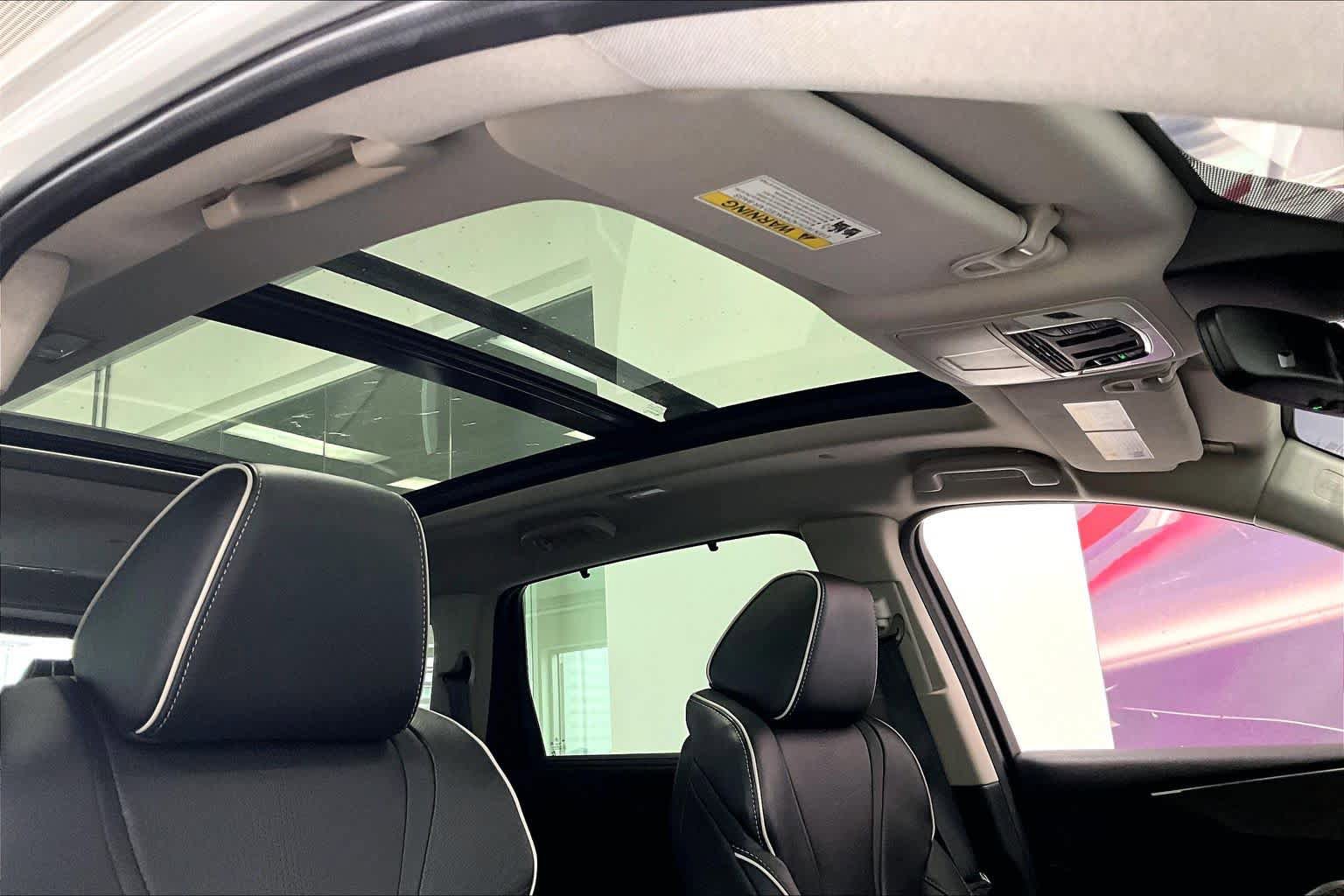 Used 2022 Acura MDX SH-AWD w/ Advance Package image 26