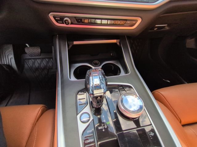 Used 2022 BMW X7 xDrive40i w/ Executive Package AWD/4WD image 21