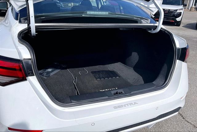 Certified 2025 Nissan Sentra SV image 30