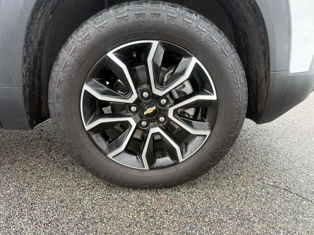 Used 2023 Chevrolet TrailBlazer ACTIV w/ Sun and Liftgate Package image 10
