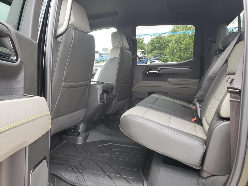 New 2026 Chevrolet Silverado 1500 ZR2 AWD/4WD image 16