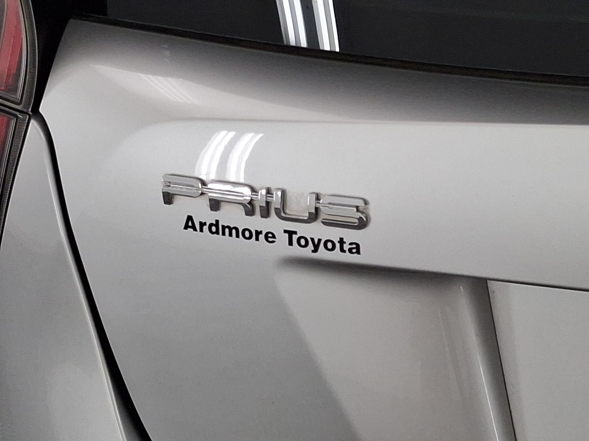 Used 2017 Toyota Prius Four FWD image 24