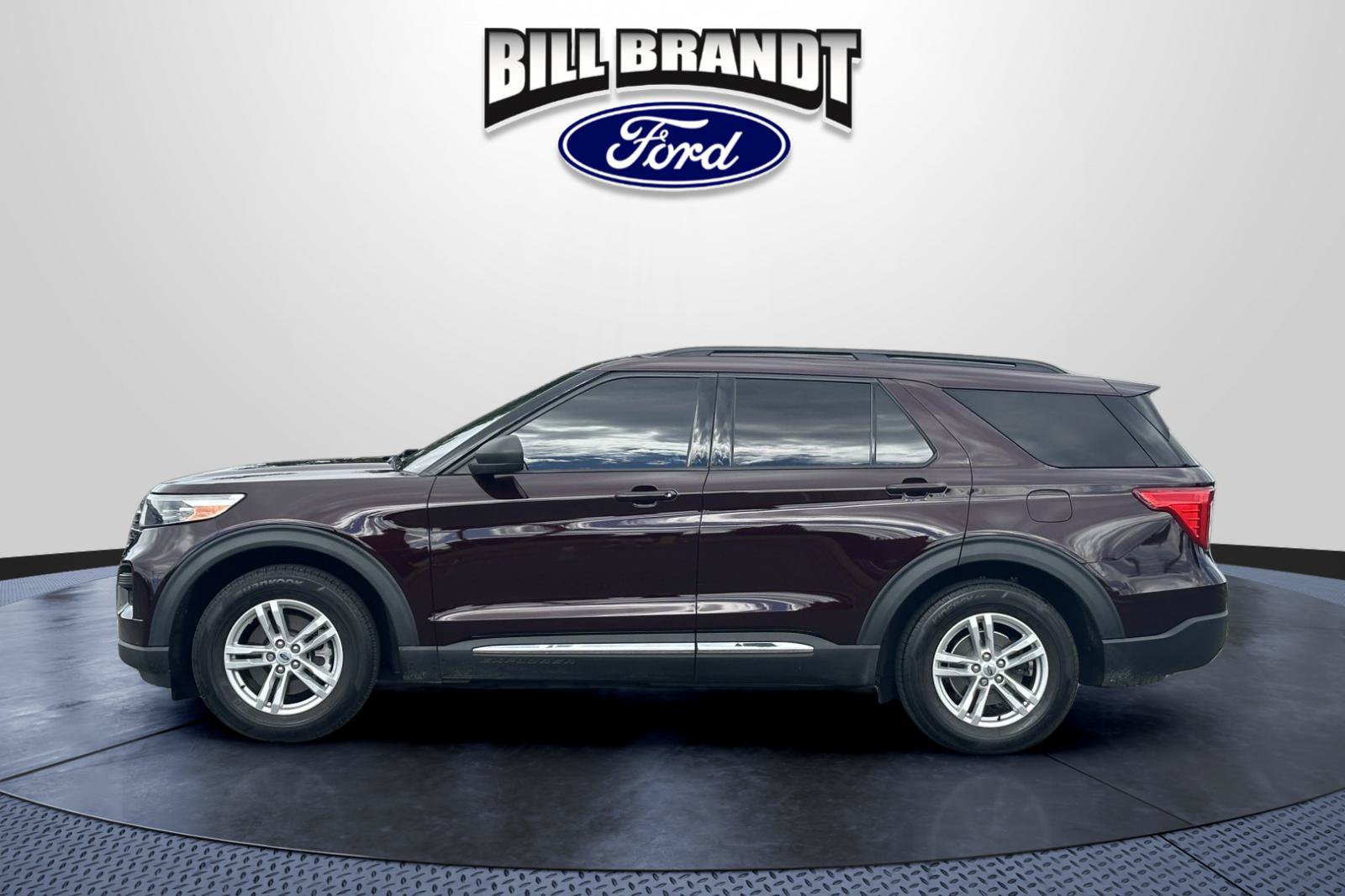 Used 2022 Ford Explorer XLT RWD image 6