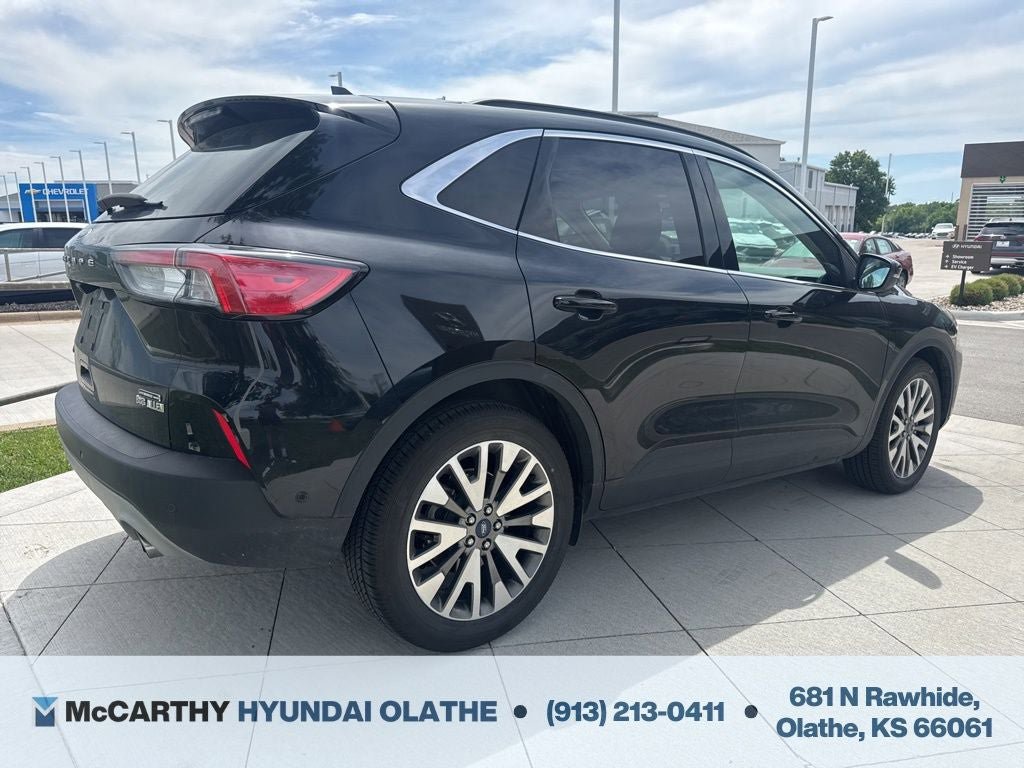 Used 2020 Ford Escape Titanium w/ Titanium Premium Package 2.0 AWD/4WD image 10