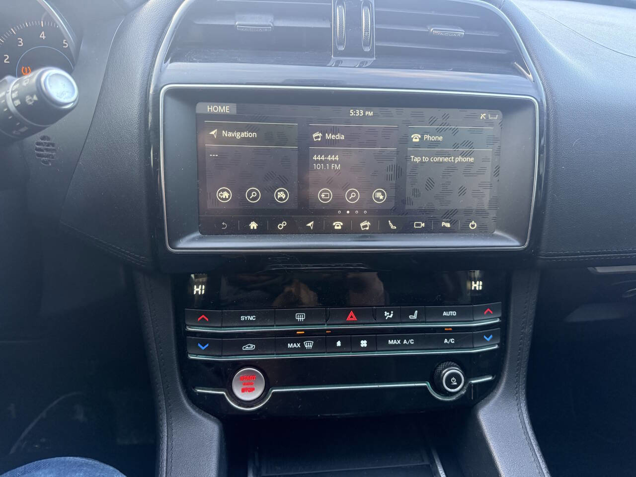 Used 2020 Jaguar F-PACE Prestige image 28