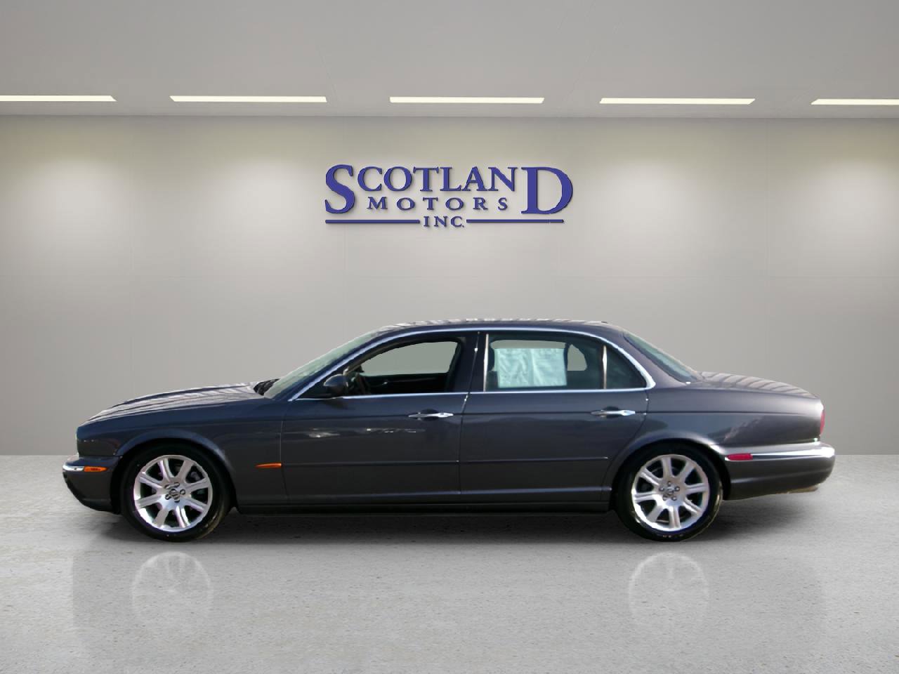 Used 2005 Jaguar XJ8