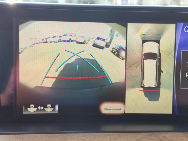 Used 2017 Lexus LX 570 4WD w/ Luxury Package image 23