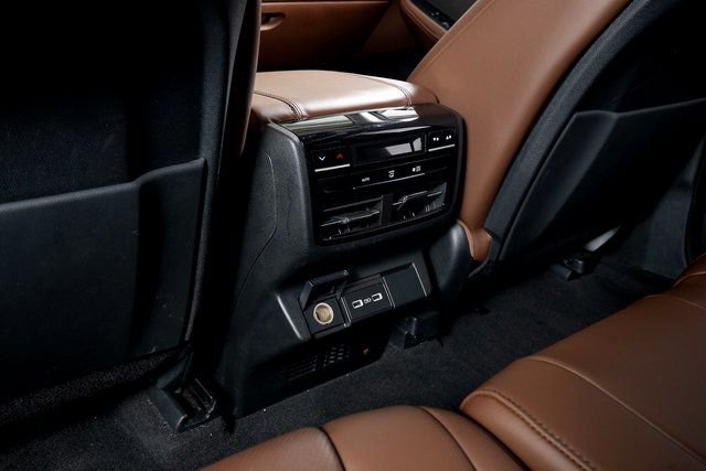 Used 2023 Acura MDX SH-AWD w/ Technology Package image 26