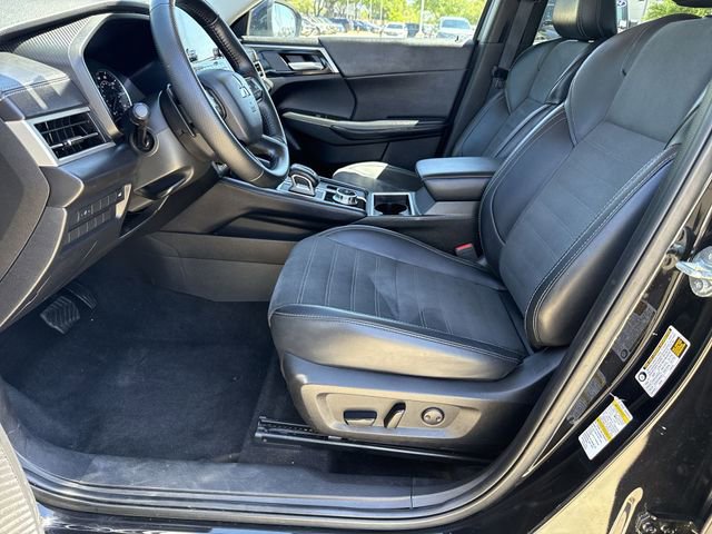 Used 2024 Mitsubishi Outlander SE image 18