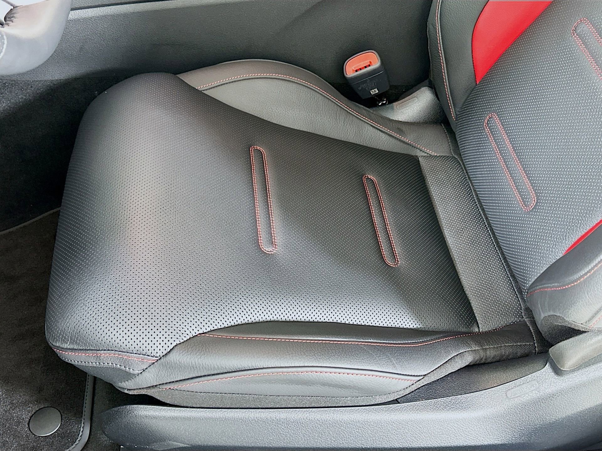 New 2026 Mercedes-Benz CLE 53 AMG 4MATIC Coupe image 21