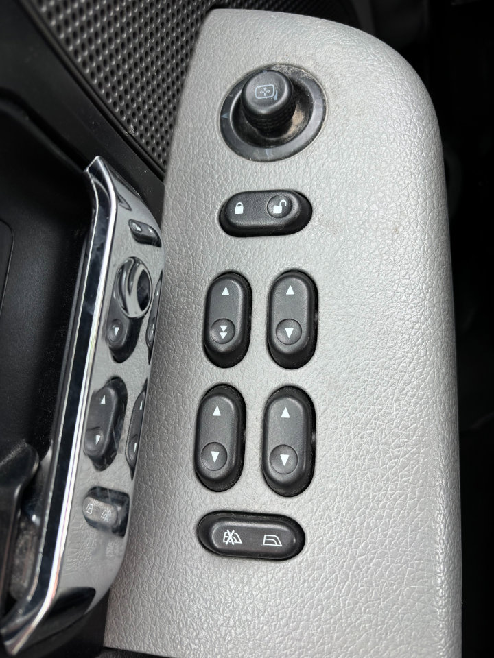 Used 2006 Ford F150 XLT image 16