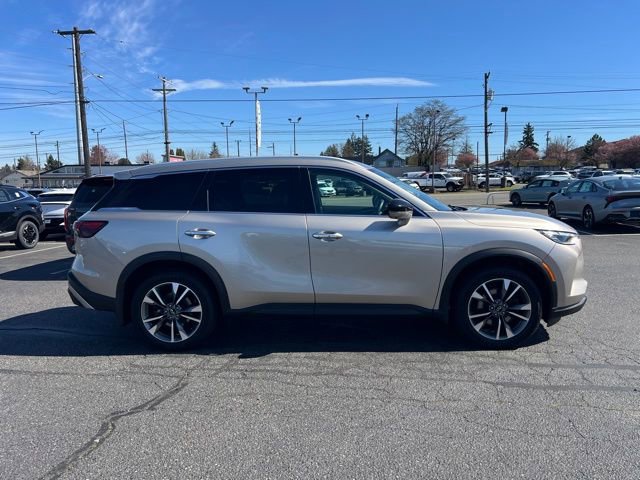 Used 2025 INFINITI QX60 Luxe AWD/4WD image 4