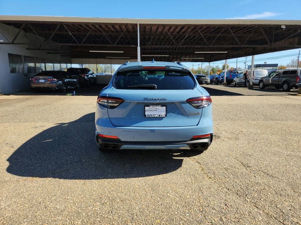 Used 2022 Maserati Levante Modena S image 6