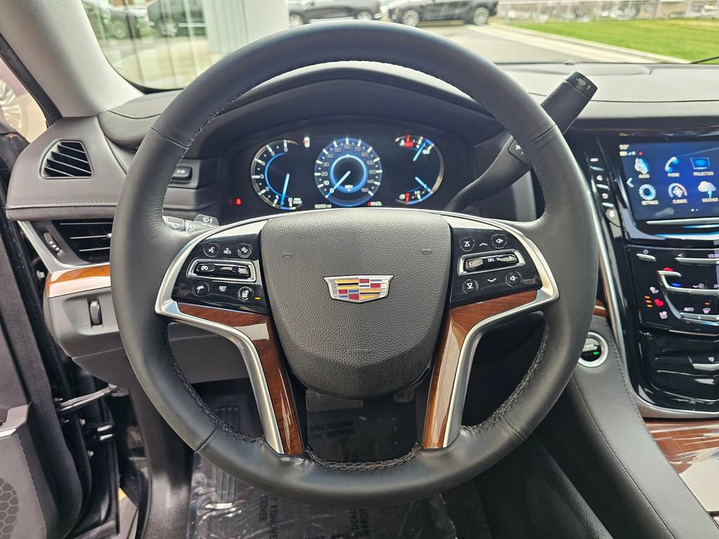 Used 2019 Cadillac Escalade Premium Luxury image 28