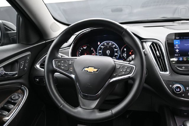 Used 2024 Chevrolet Malibu LT FWD image 14