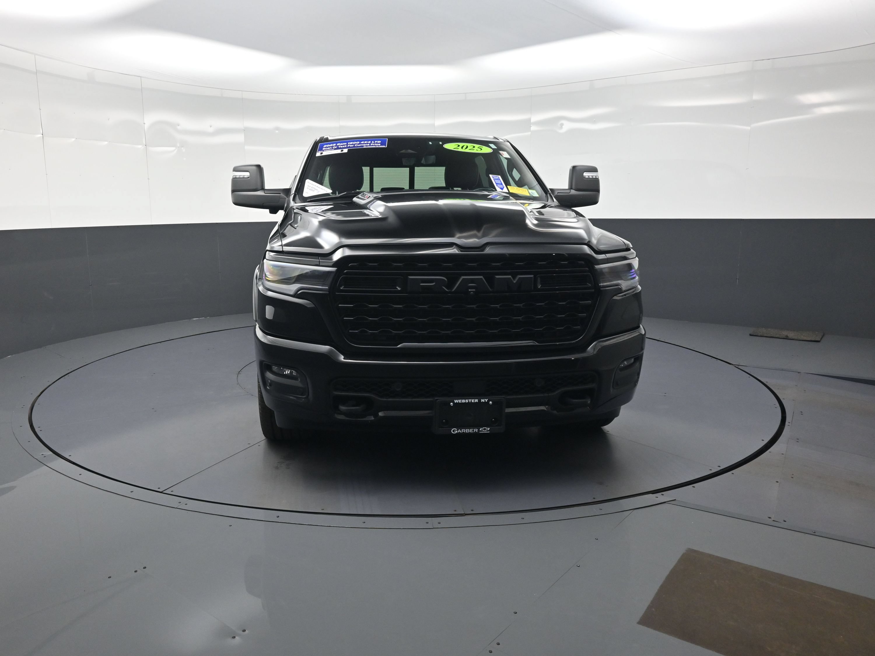 Used 2025 RAM 1500 Limited AWD/4WD image 8