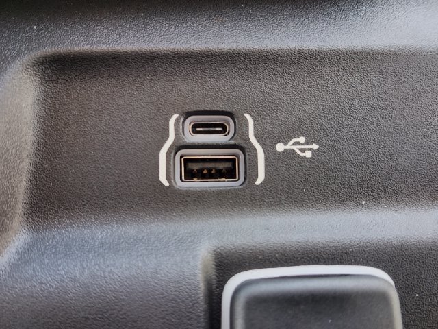 Used 2025 RAM ProMaster 2500 FWD image 19