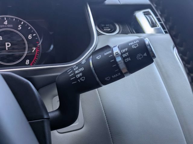 Used 2020 Land Rover Range Rover Sport SVR AWD/4WD image 31