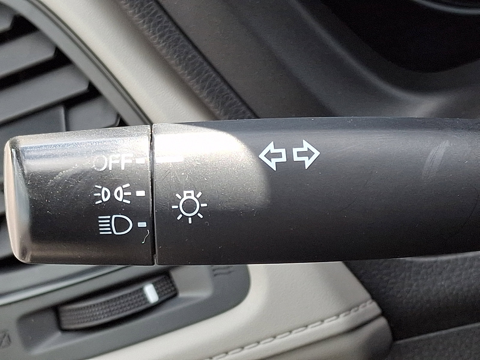 Used 2017 Honda HR-V LX image 24