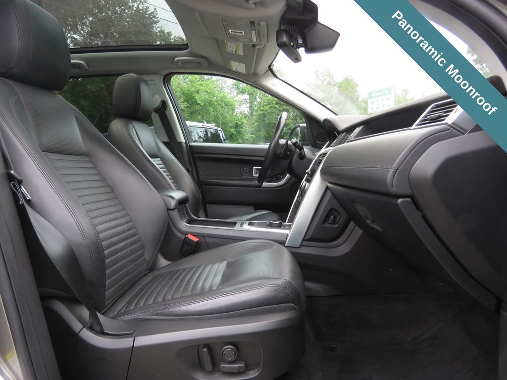 Used 2017 Land Rover Discovery Sport HSE Luxury AWD/4WD image 13