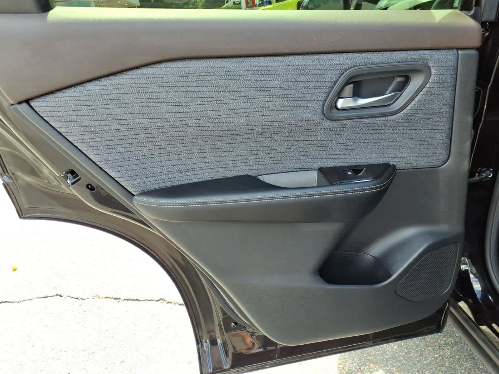 Certified 2023 Nissan Rogue SV AWD/4WD image 12