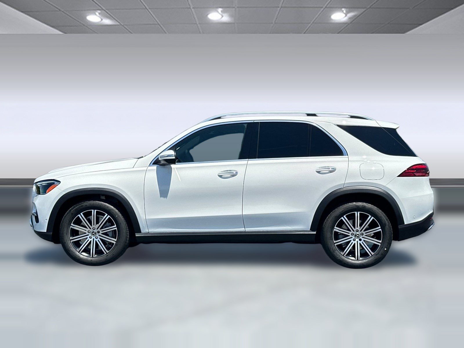 New 2026 Mercedes-Benz GLE 450e 4MATIC image 2