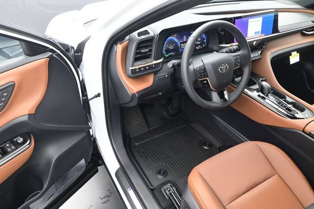 New 2026 Toyota Crown Signia AWD/4WD image 4