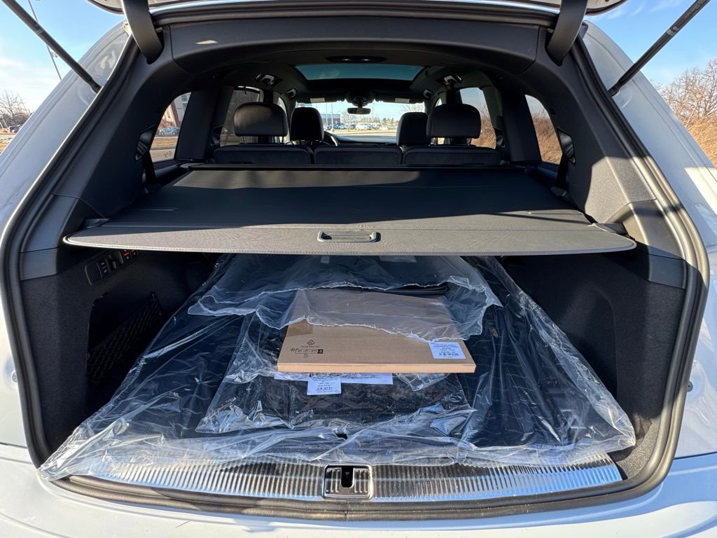 New 2026 Audi Q7 3.0T Premium Plus image 30