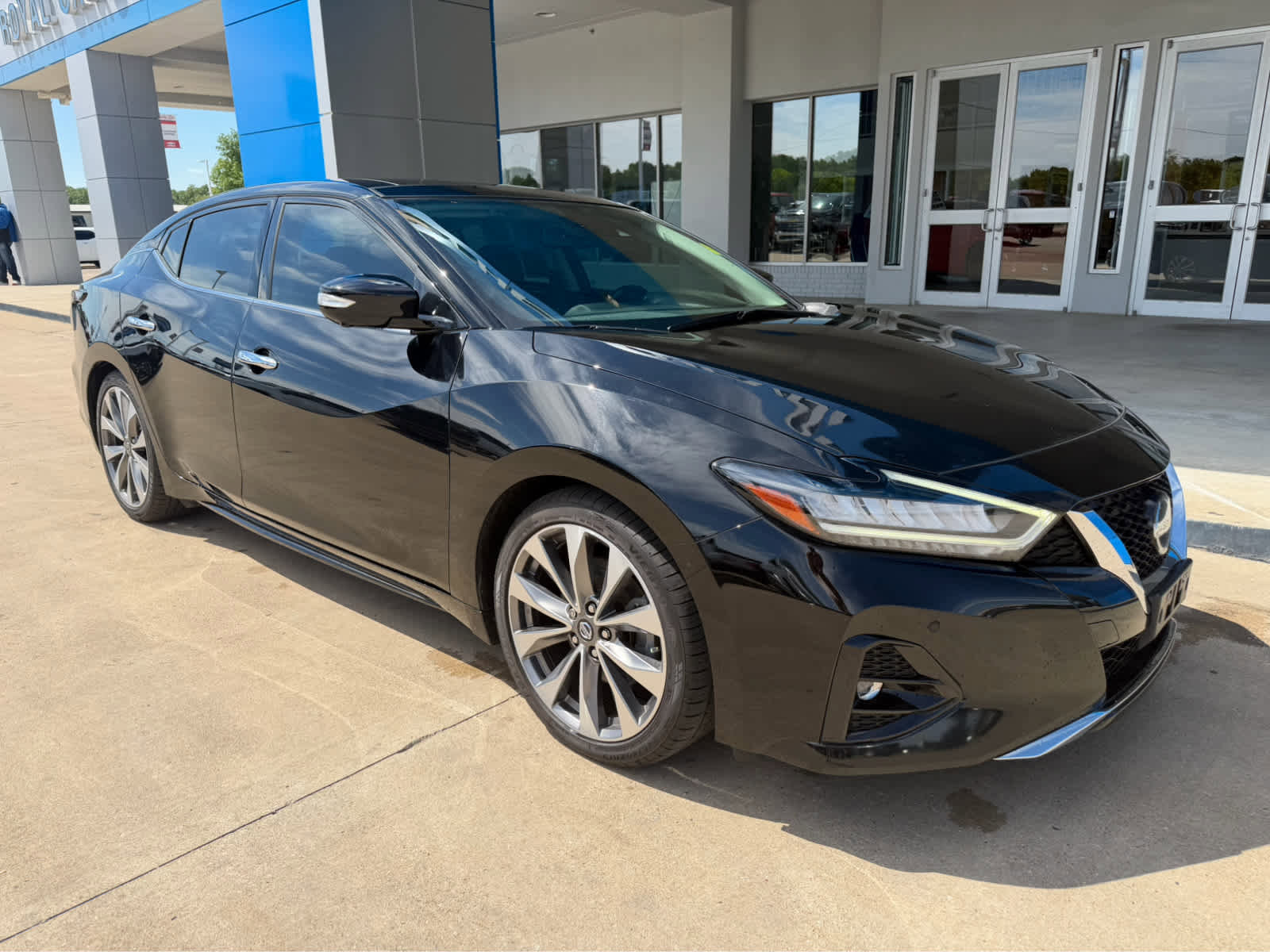 Used 2022 Nissan Maxima Platinum w/ Sport Mat Group FWD image 11