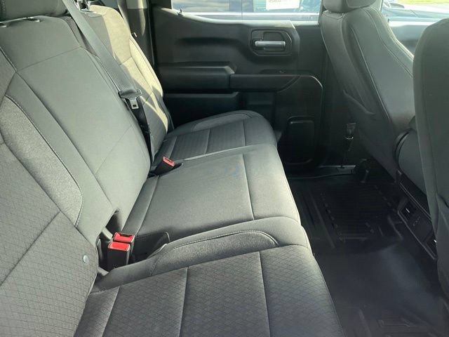 Used 2025 Chevrolet Silverado 1500 W/T w/ Z71 Off-Road Package AWD/4WD image 4