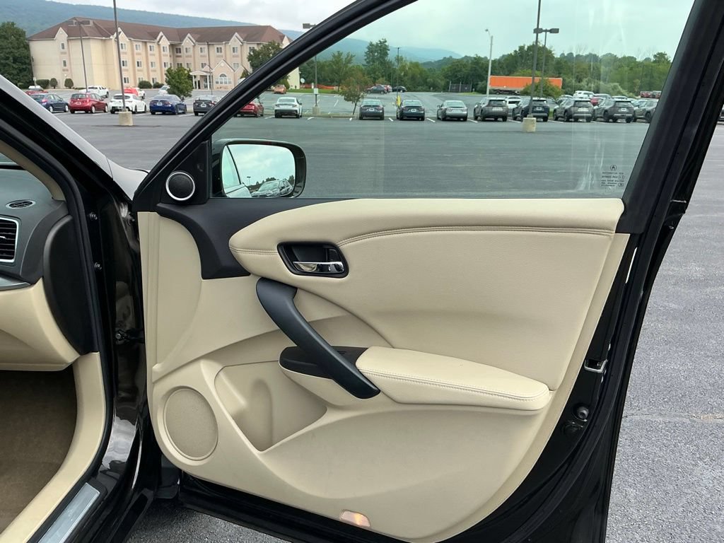 Used 2018 Acura RDX w/ Technology Package AWD/4WD image 29