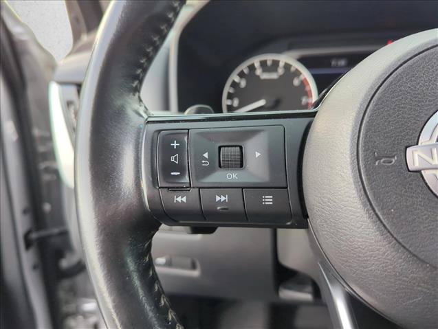 Used 2023 Nissan Rogue SL w/ SL Premium Package FWD image 16