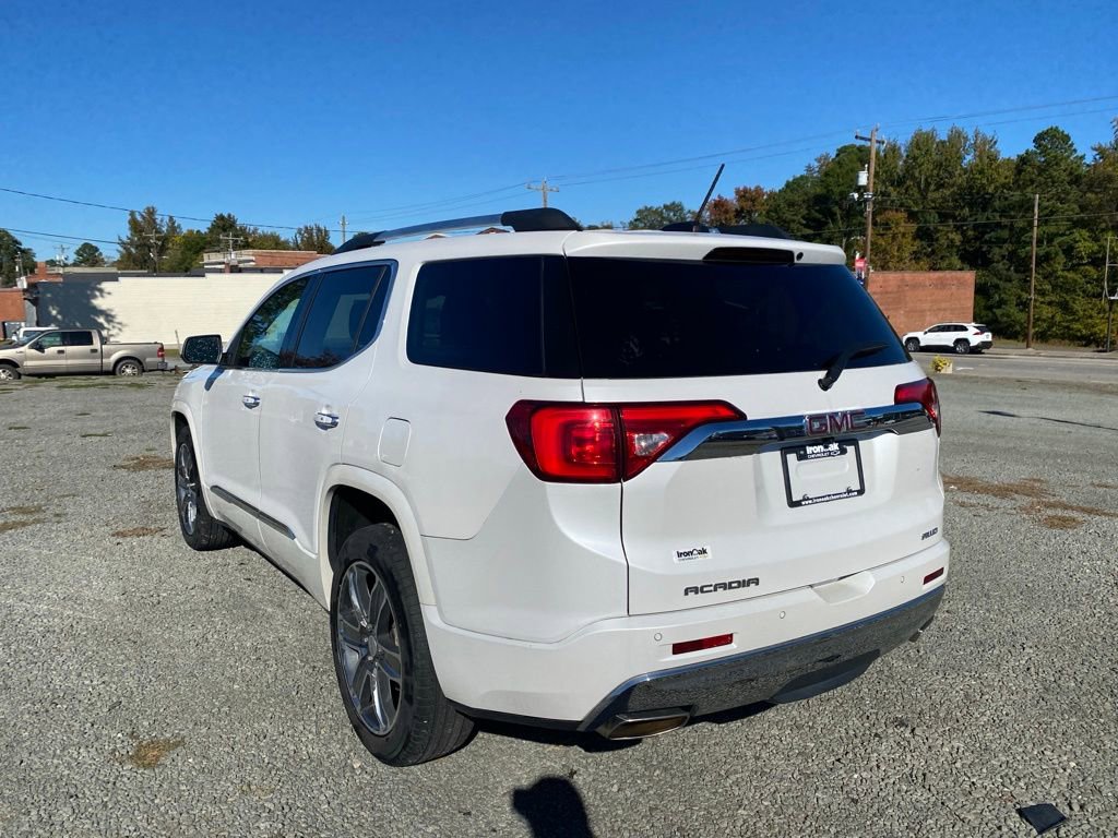 Used 2017 GMC Acadia Denali w/ Technology Package image 5
