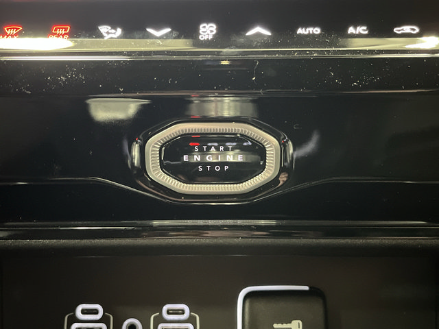 New 2026 Jeep Grand Cherokee Altitude AWD/4WD image 23