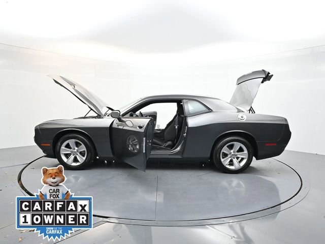 Used 2023 Dodge Challenger SXT image 40