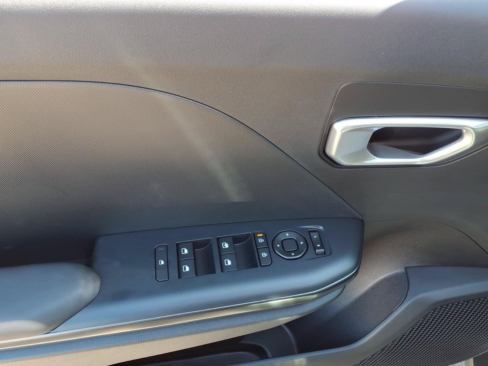 New 2026 Kia K4 FWD image 11