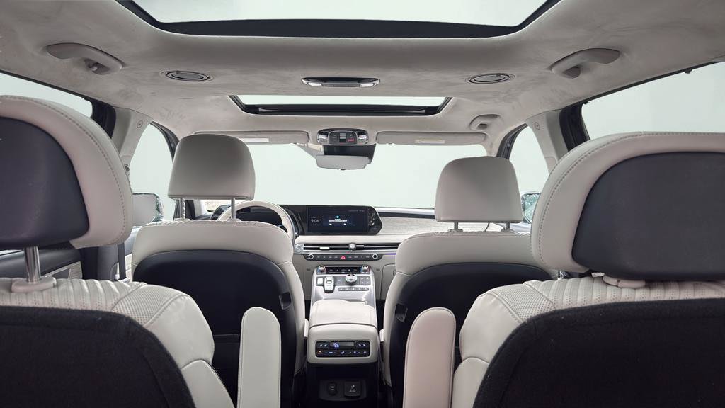 Used 2025 Hyundai Palisade Calligraphy AWD/4WD image 32